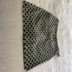 Black print golf skort